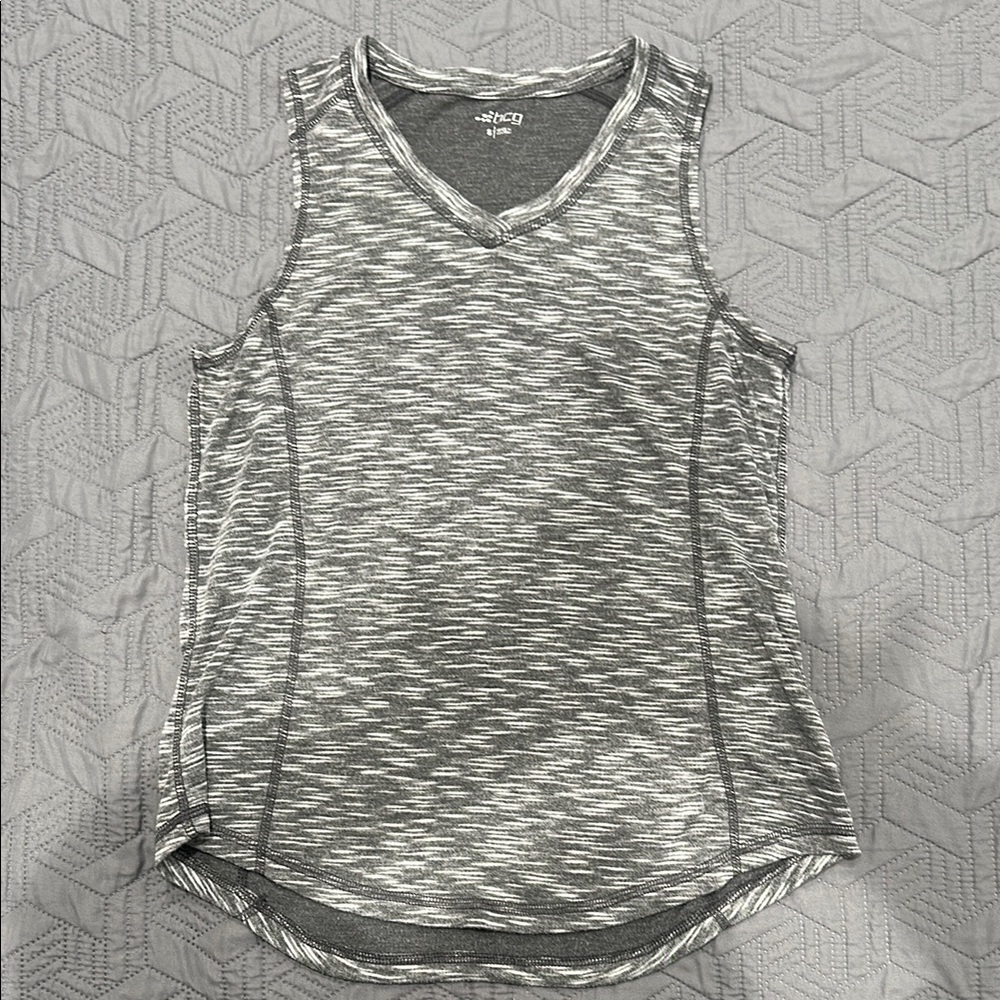 Women's Gray Sleeveless Top